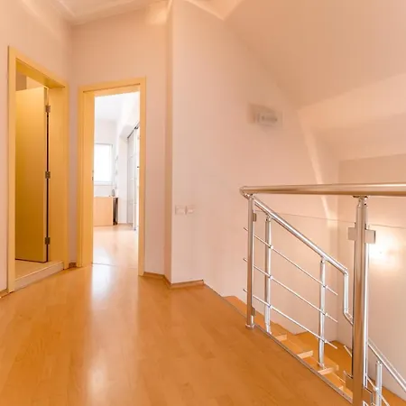 Daire Spacious In The Center Filibe