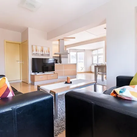 Spacious In The Center Lejlighed